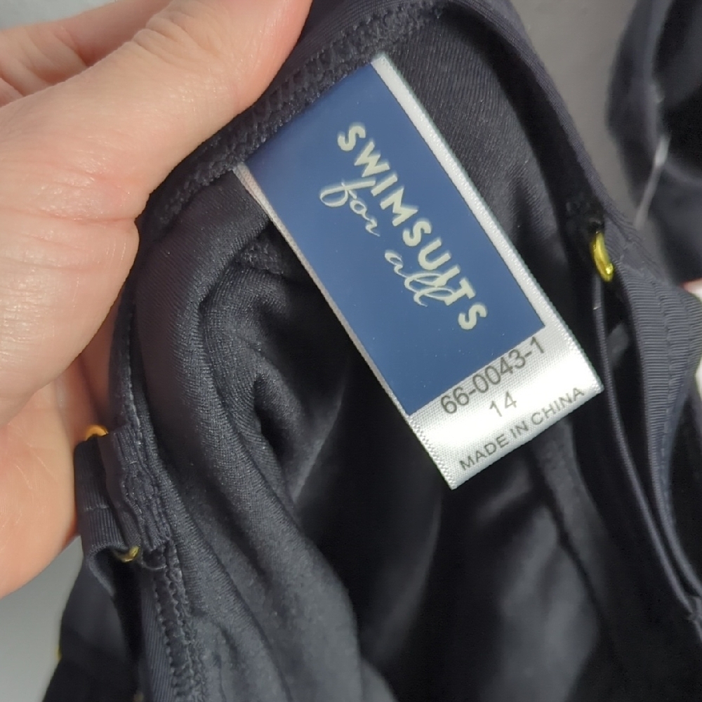 Black One-Piece Swimsuit - Picture 7 of 7